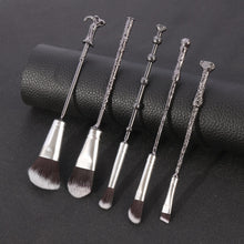 Load image into Gallery viewer, Harry Potter Wands Makeup Brush Set - Panashe Essence 
